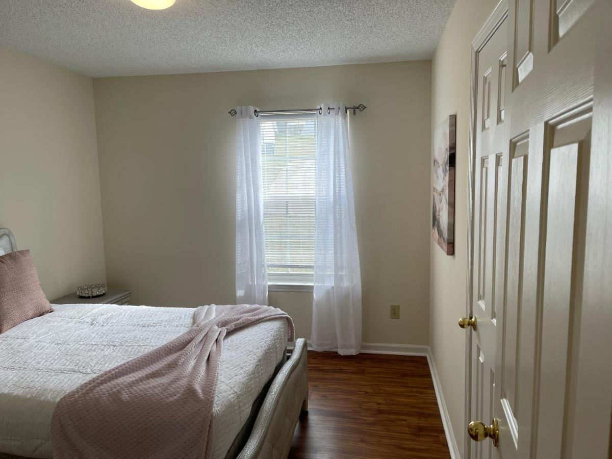 Pet- Friendly, & Close To Uptown Charlotte Kültér fotó